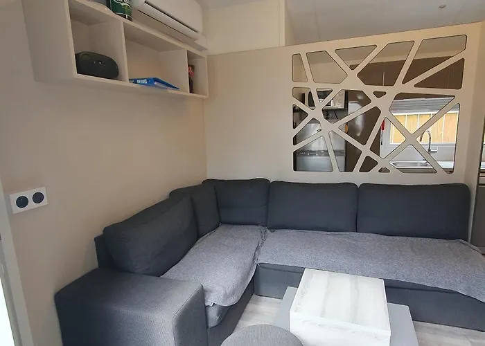 Camping Mh 131 Bois Dormant Fond D'impasse, 6 Personnes