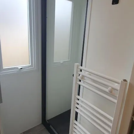 Mh 131 Bois Dormant Fond D'impasse, 6 Personnes Campsite Saint-Jean-de-Monts